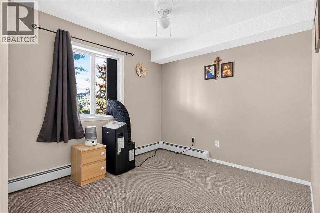 1717 60 Street Southeast Property Photo 6