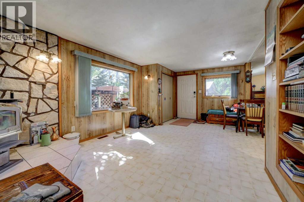 5670 16 Avenue Property Photo 9