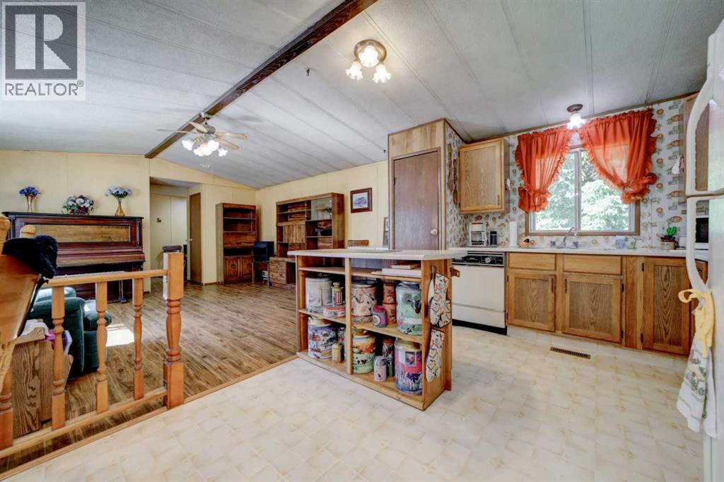 5670 16 Avenue Property Photo 11