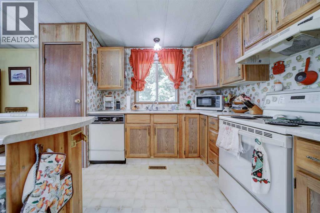 5670 16 Avenue Property Photo 12