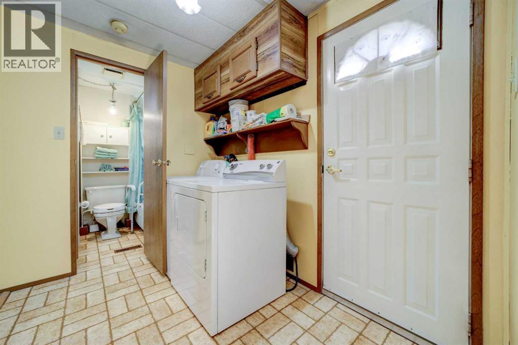 5670 16 Avenue Property Photo 31