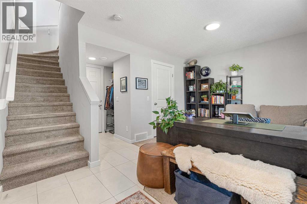 1407 3 Street Southeast Property Photo 4