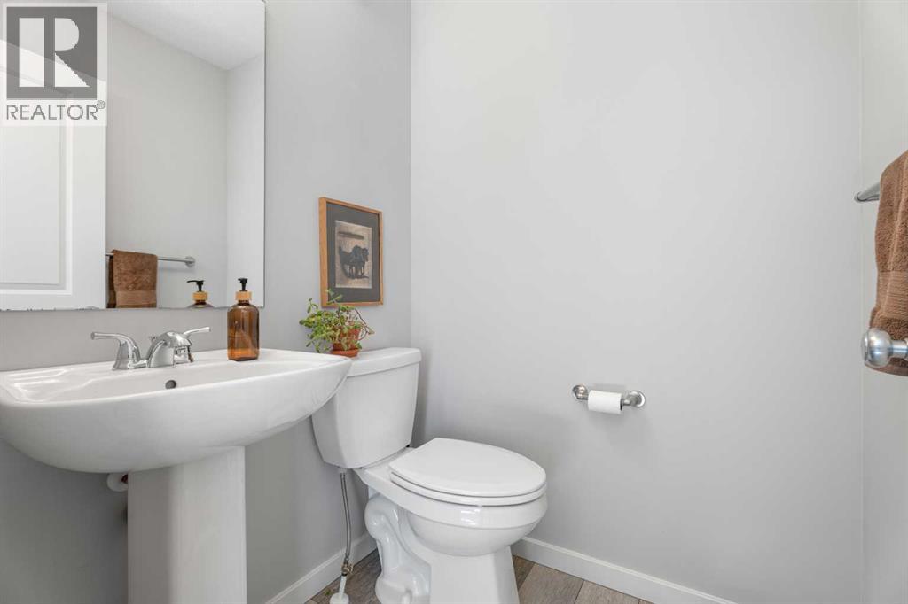 1407 3 Street Southeast Property Photo 9