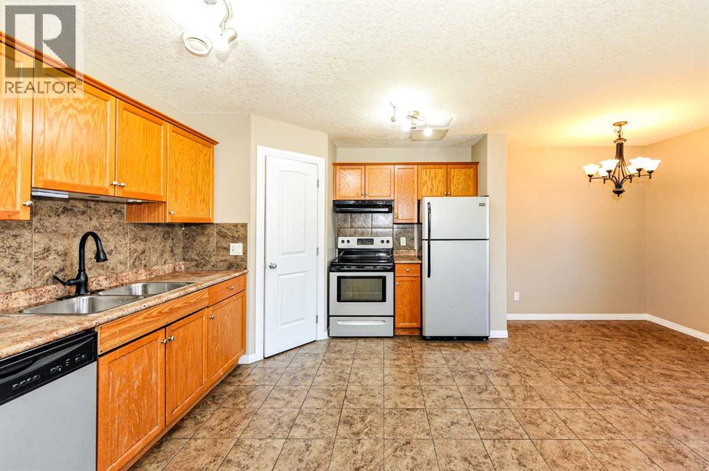 6802 50 Avenue Property Photo 5