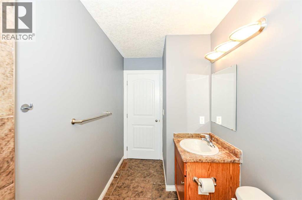 6802 50 Avenue Property Photo 20
