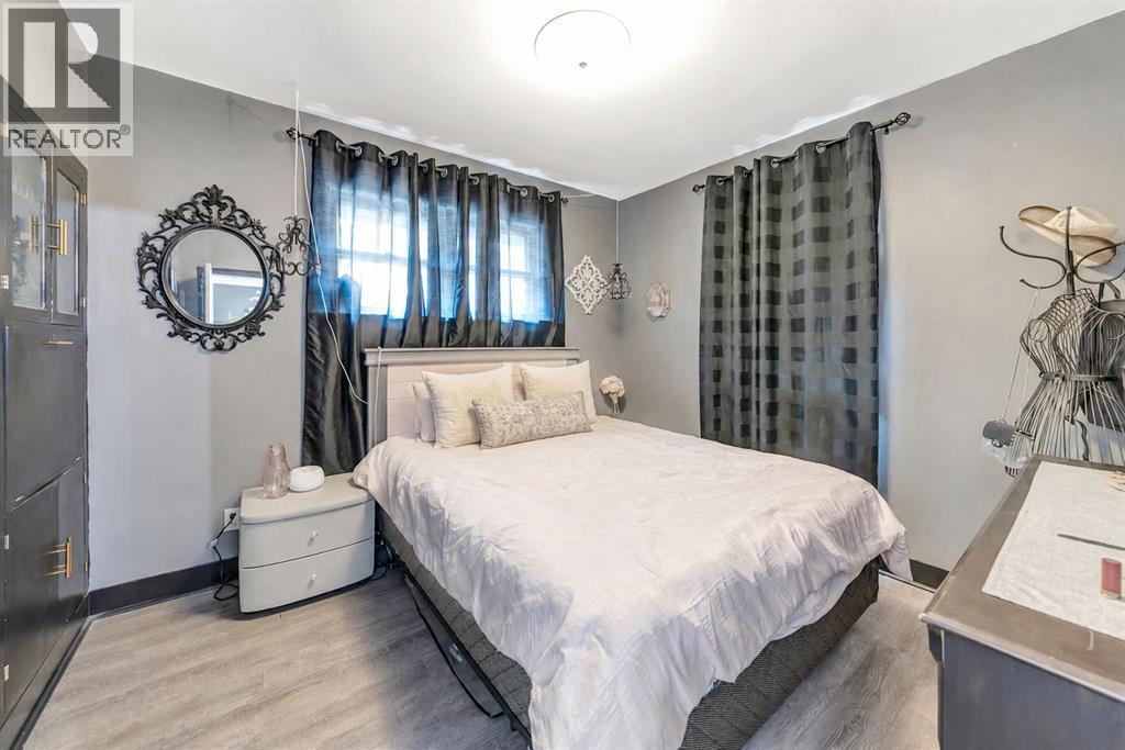 1512 49 Avenue Property Photo 14