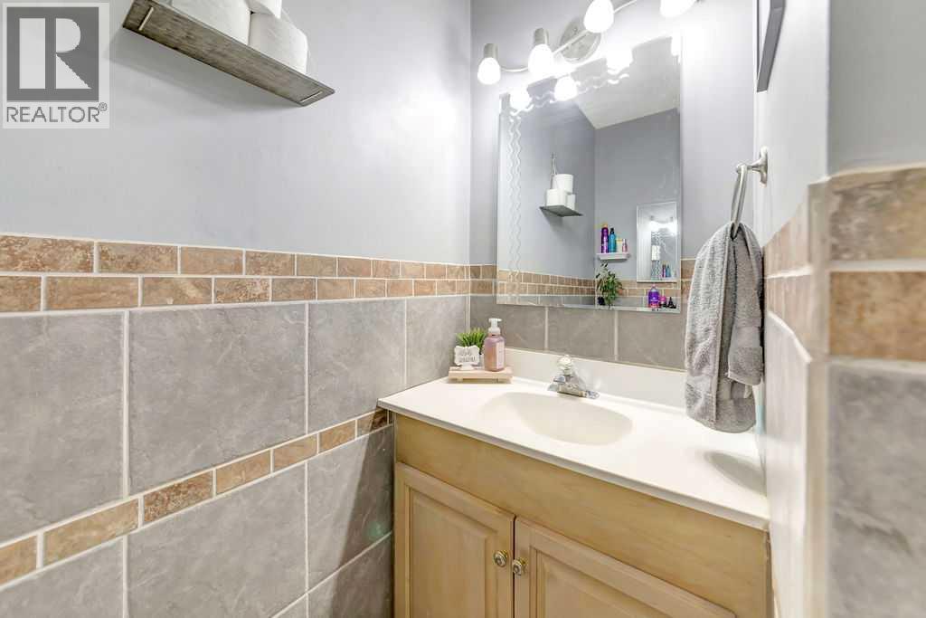 1512 49 Avenue Property Photo 17