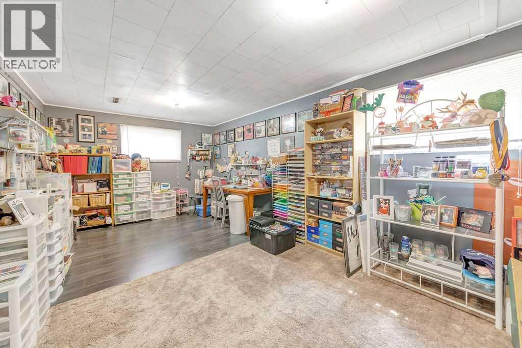 1512 49 Avenue Property Photo 26