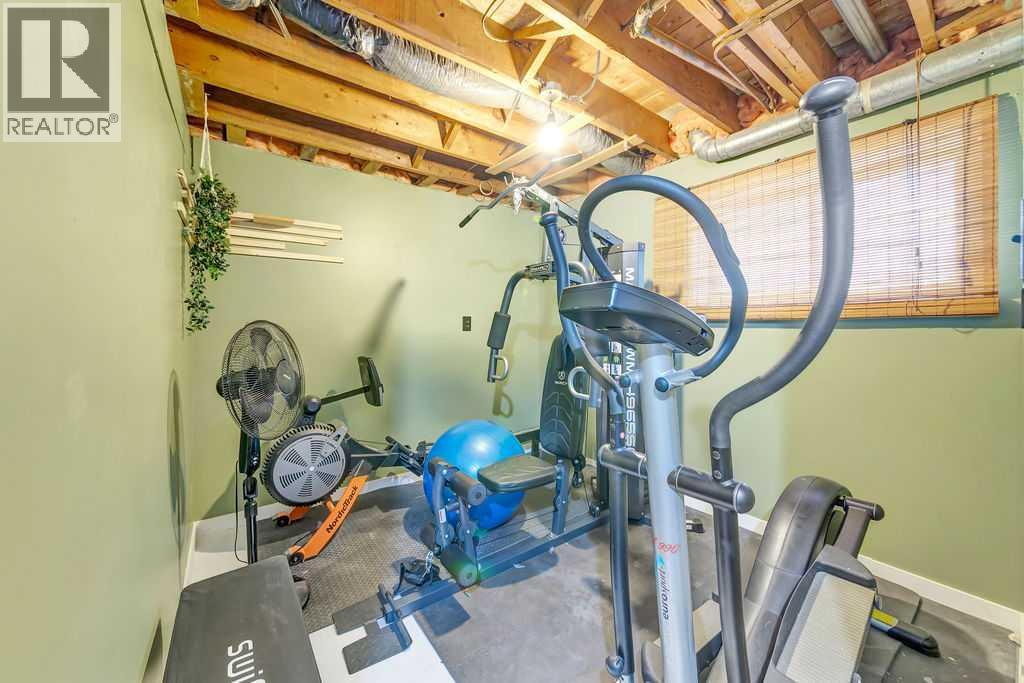 1512 49 Avenue Property Photo 27