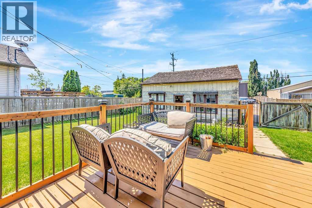 1512 49 Avenue Property Photo 28