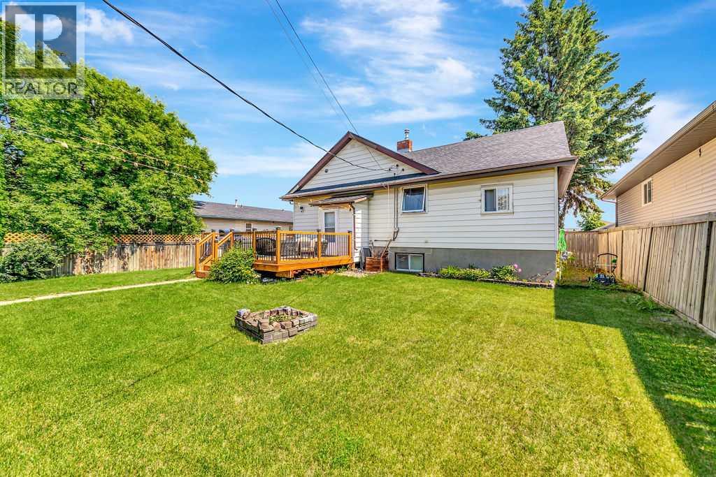 1512 49 Avenue Property Photo 33