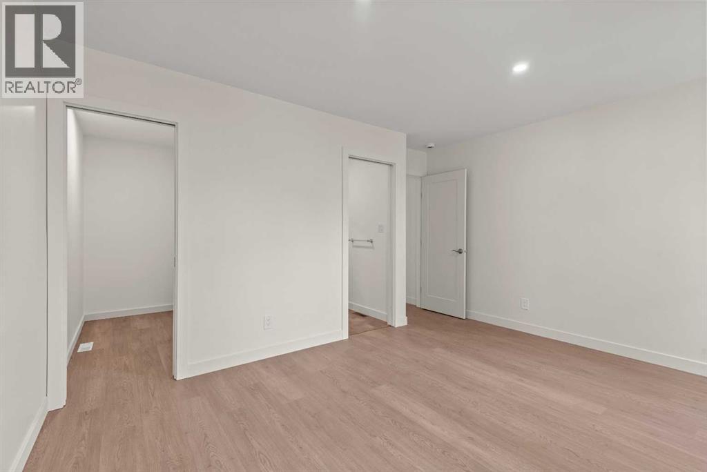 209 First Avenue S Property Photo 15