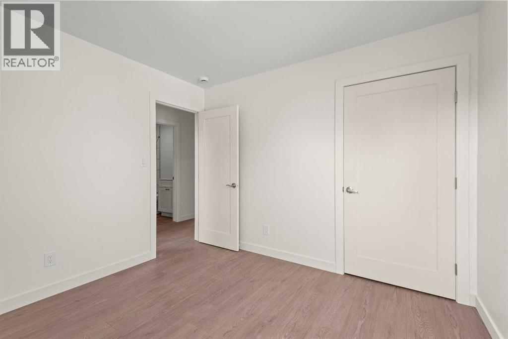 209 First Avenue S Property Photo 20
