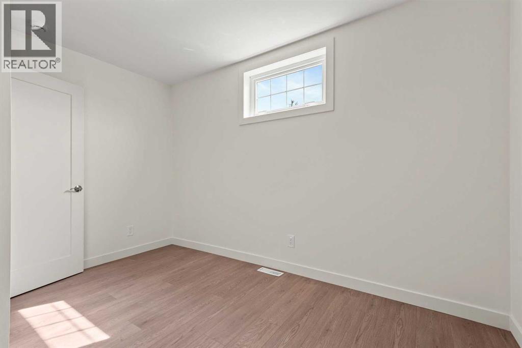 209 First Avenue S Property Photo 22