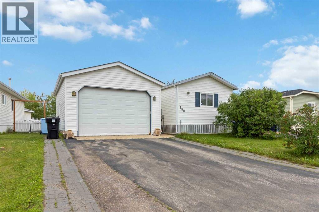 180 Cree Road Property Photo 2