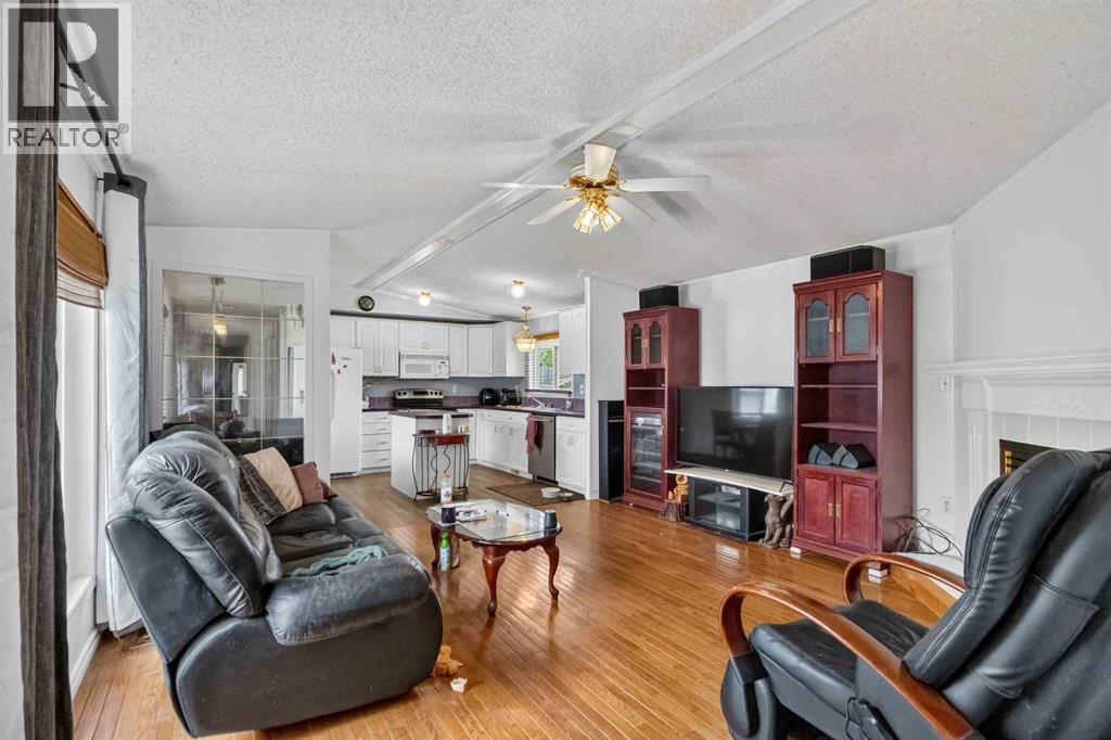 180 Cree Road Property Photo 4