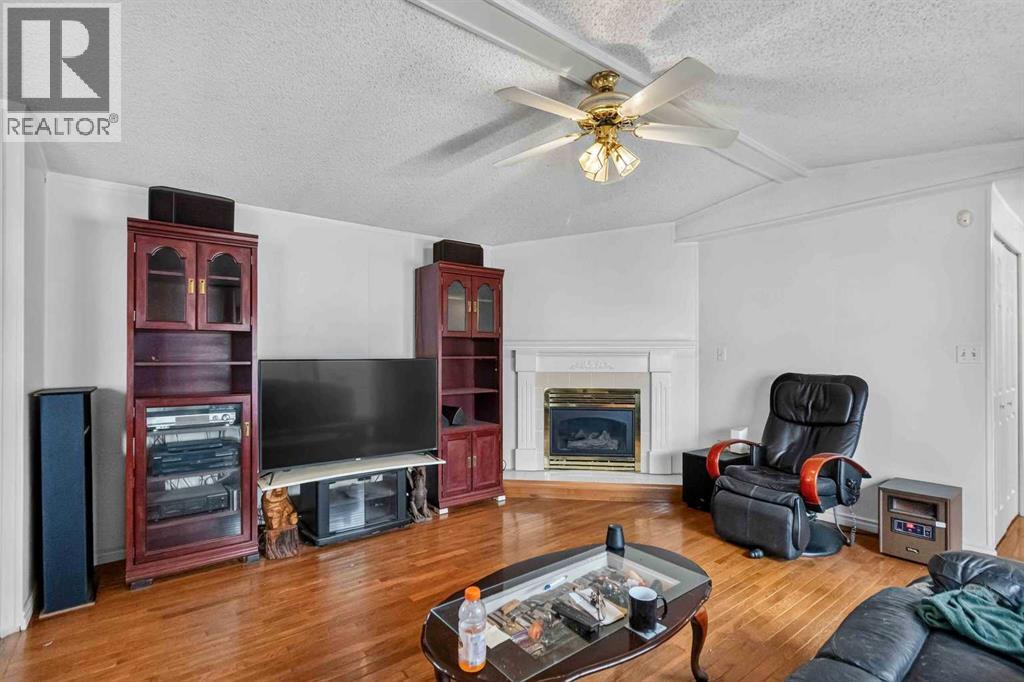 180 Cree Road Property Photo 6