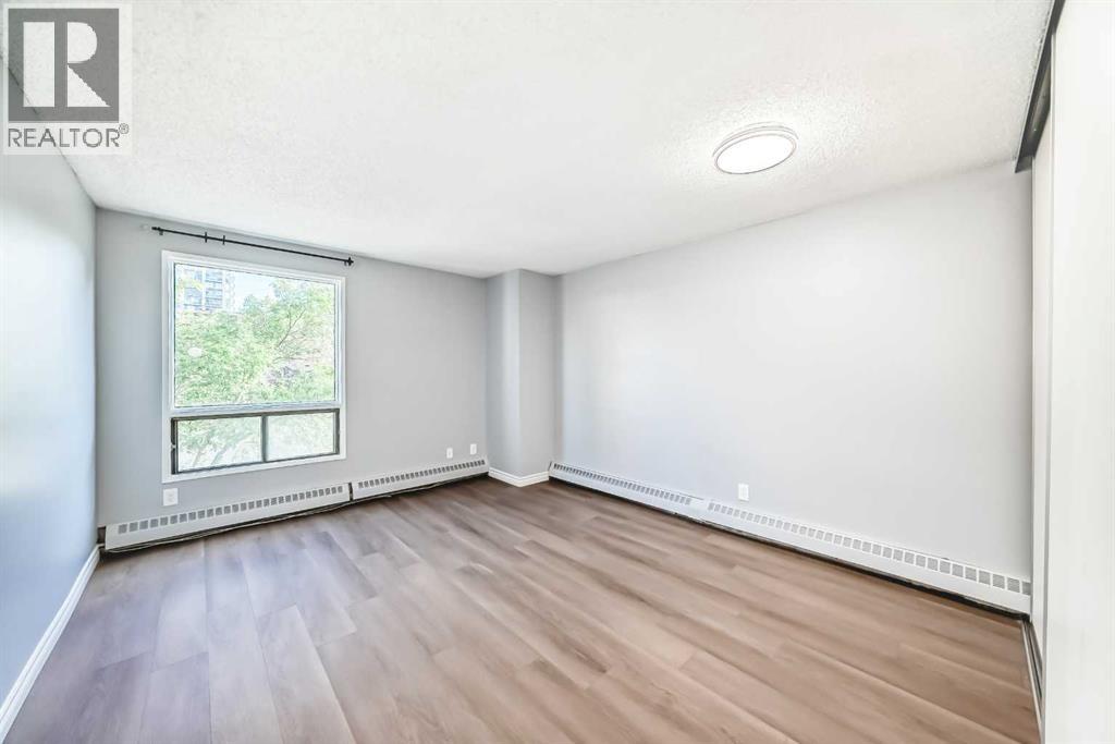 924 14 Avenue Southwest Property Photo 22