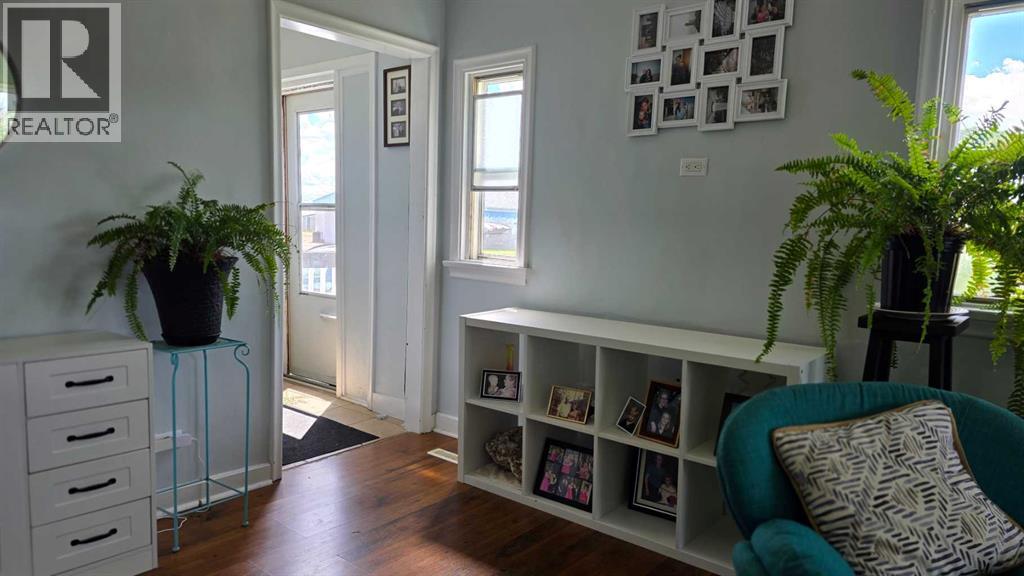 5105 Windsor Avenue Property Photo 3