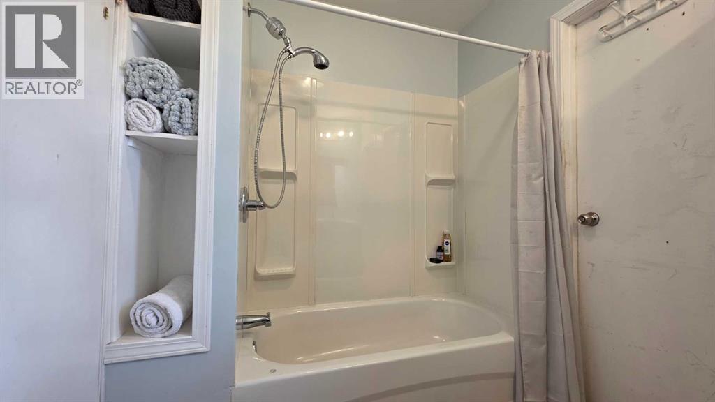 5105 Windsor Avenue Property Photo 24