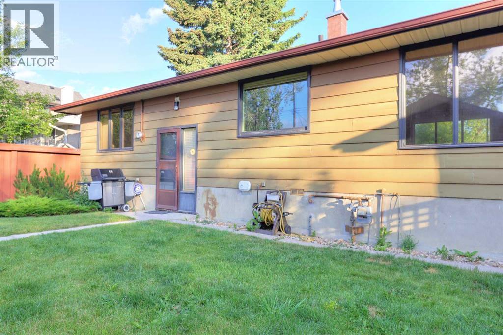 31 Rosery Drive Nw Property Photo 5