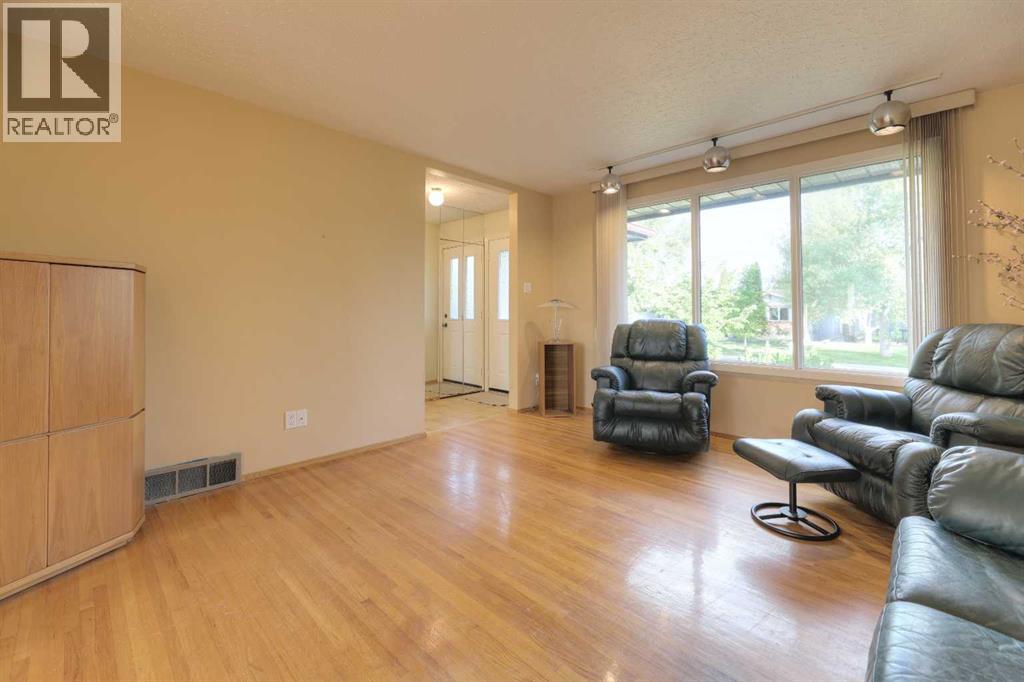 31 Rosery Drive Nw Property Photo 12