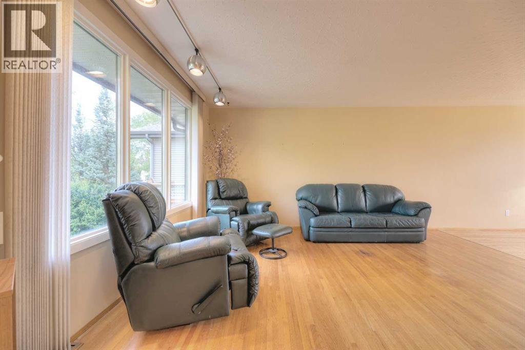 31 Rosery Drive Nw Property Photo 13