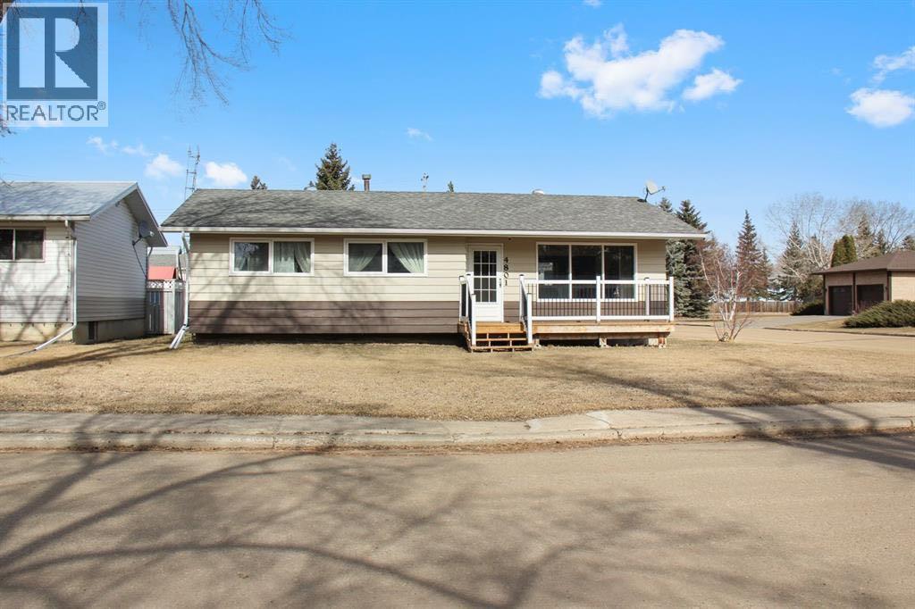4801 48 Avenue Property Photo 3
