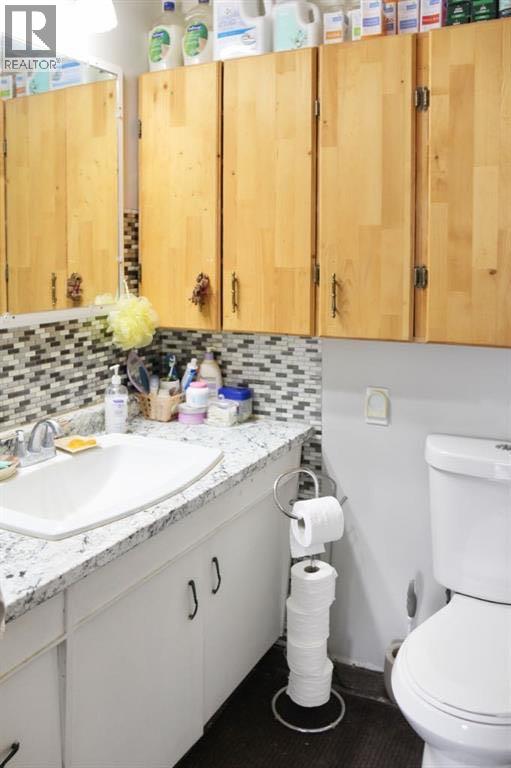 4801 48 Avenue Property Photo 16