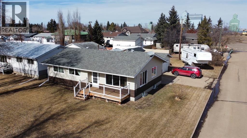 4801 48 Avenue Property Photo 34