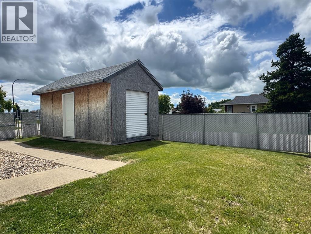11300 110 Avenue Crescent Property Photo 40