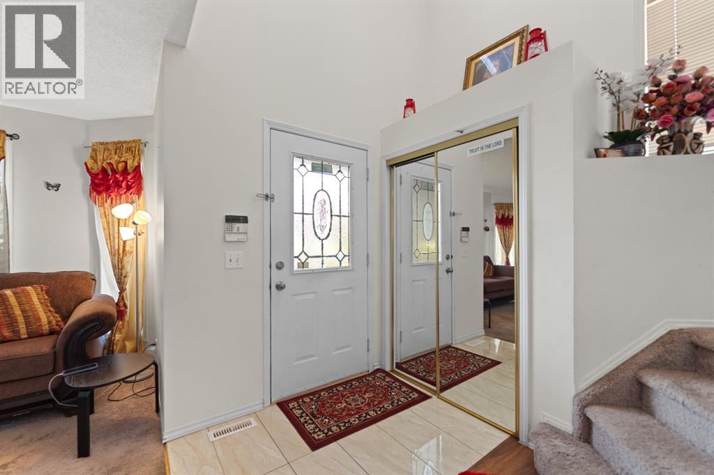 221 Tarington Close Ne Property Photo 8