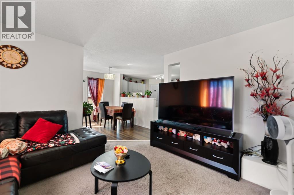 221 Tarington Close Ne Property Photo 17