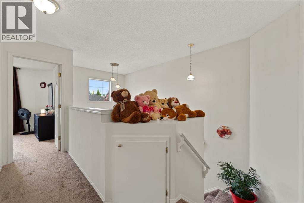 221 Tarington Close Ne Property Photo 20