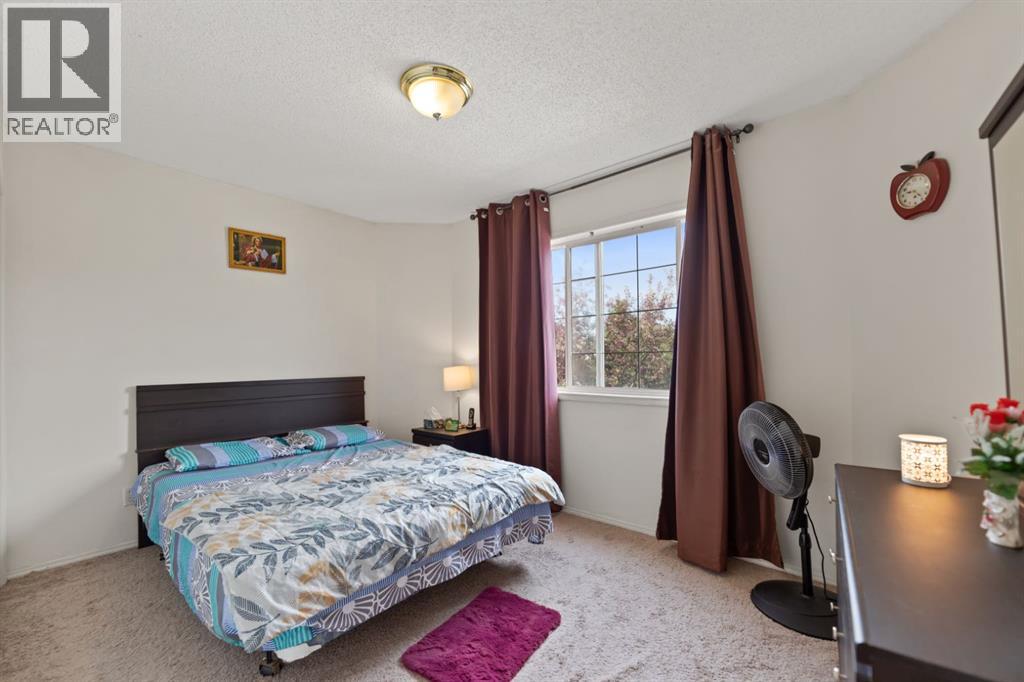 221 Tarington Close Ne Property Photo 21