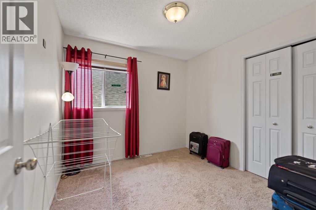221 Tarington Close Ne Property Photo 23
