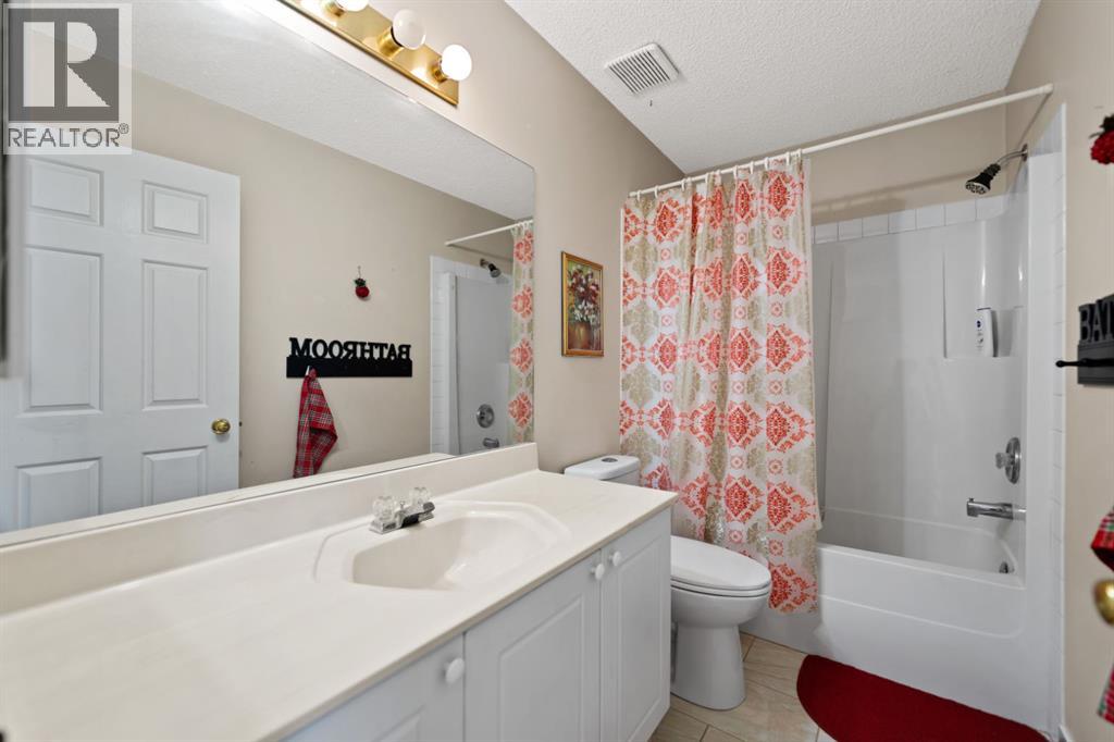 221 Tarington Close Ne Property Photo 24
