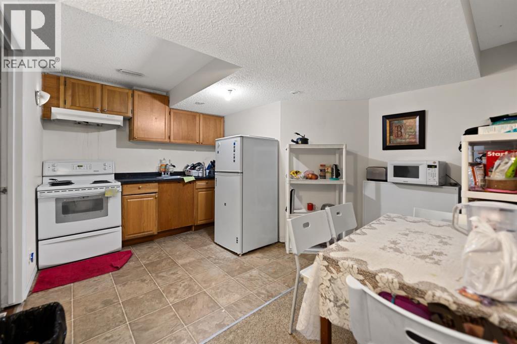 221 Tarington Close Ne Property Photo 29