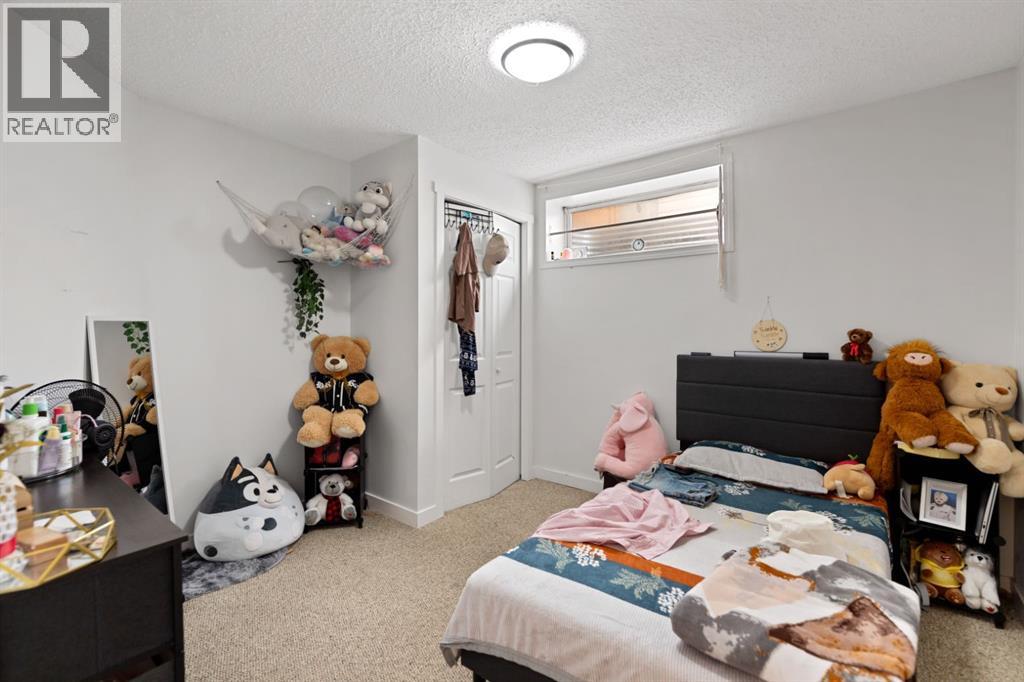 221 Tarington Close Ne Property Photo 33