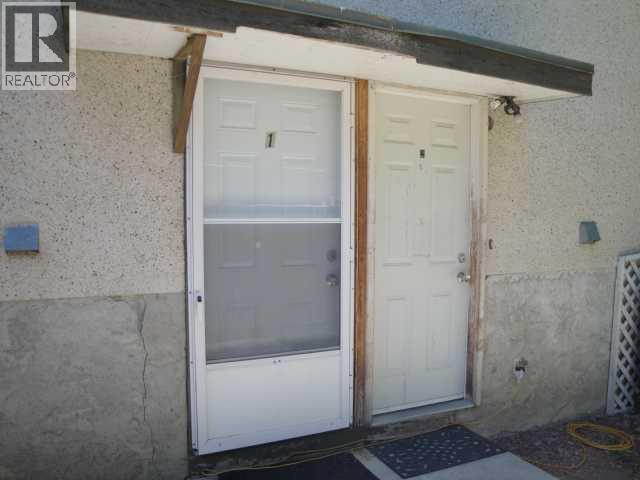 39 Meadowlark Boulevard N Property Photo 3