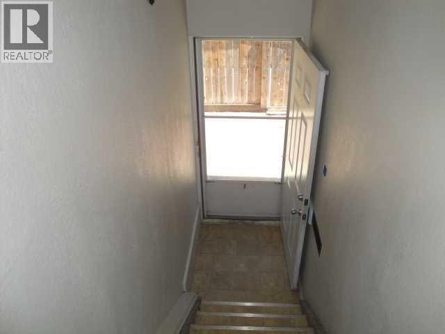 39 Meadowlark Boulevard N Property Photo 17