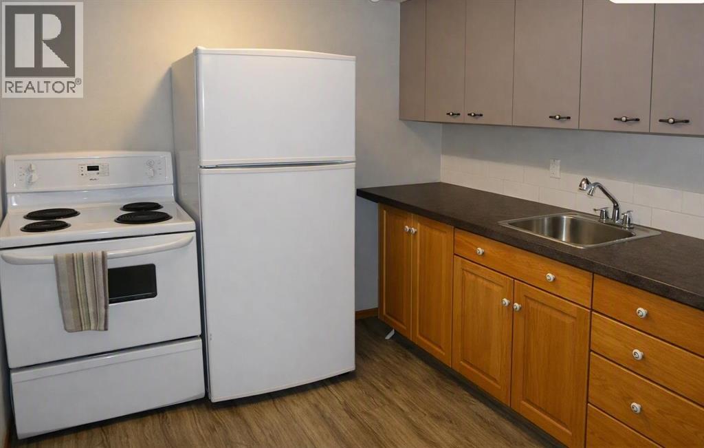 39 Meadowlark Boulevard N Property Photo 20