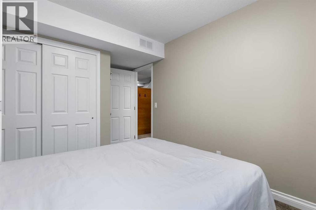 9 Citadel Point Nw Property Photo 28