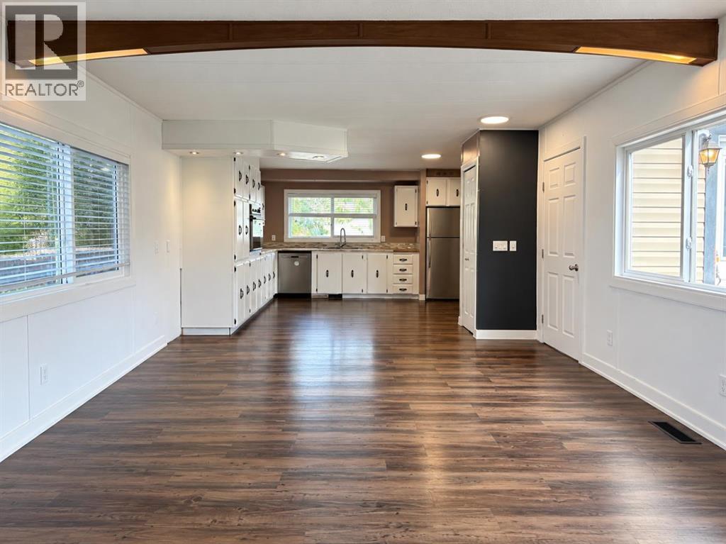 810 56 Property Photo 5