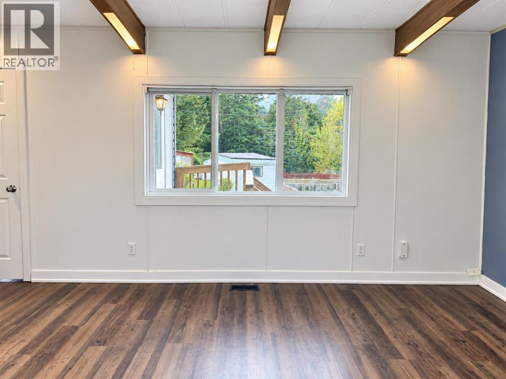 810 56 Property Photo 8