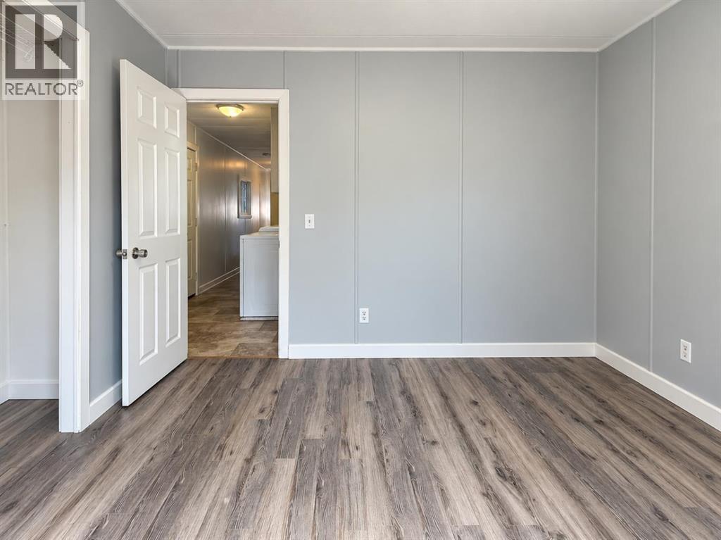 810 56 Property Photo 12