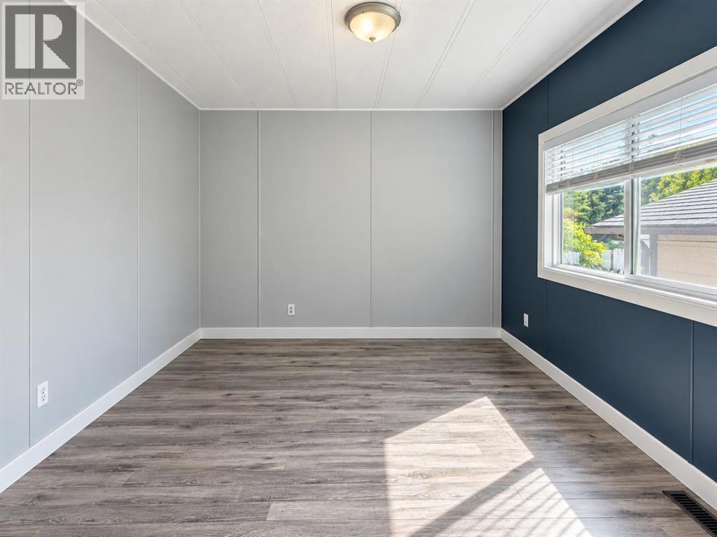 810 56 Property Photo 13