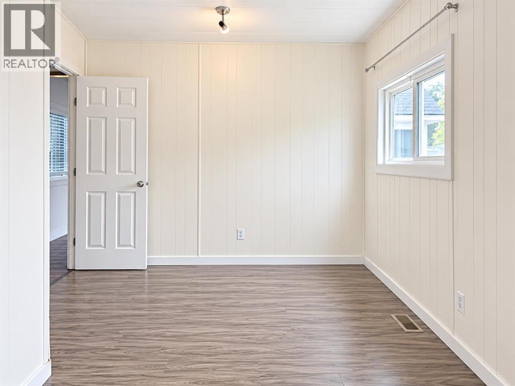 810 56 Property Photo 19