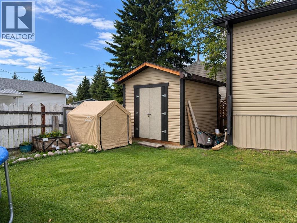 810 56 Property Photo 20