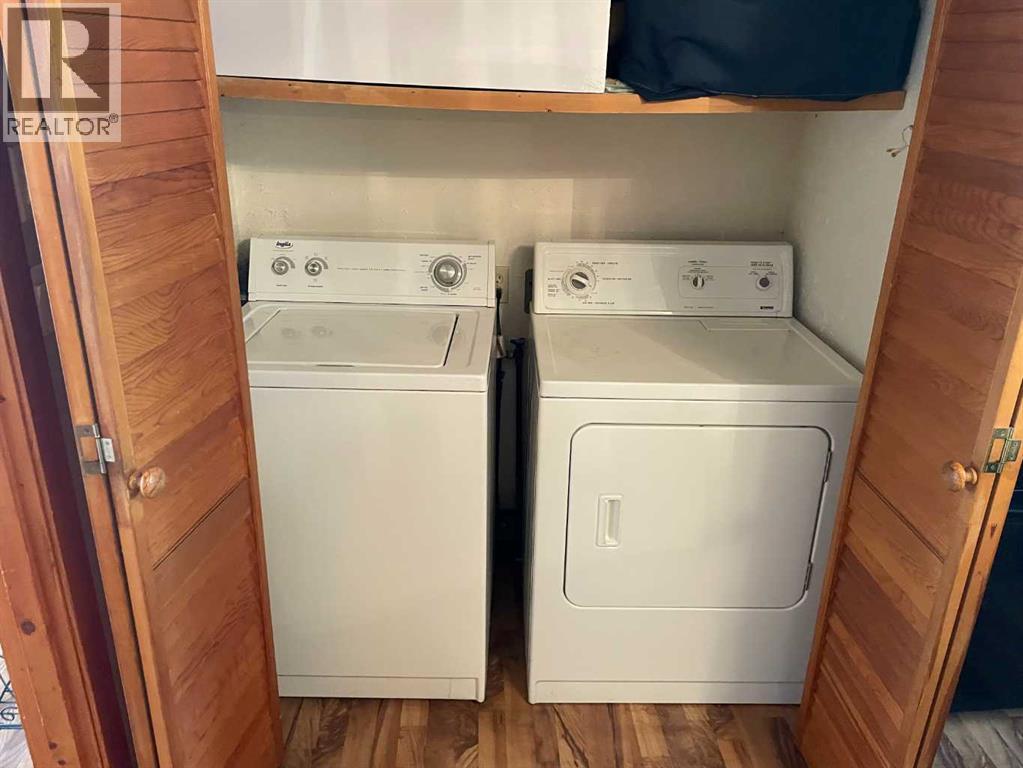 10705 111 Street Property Photo 12
